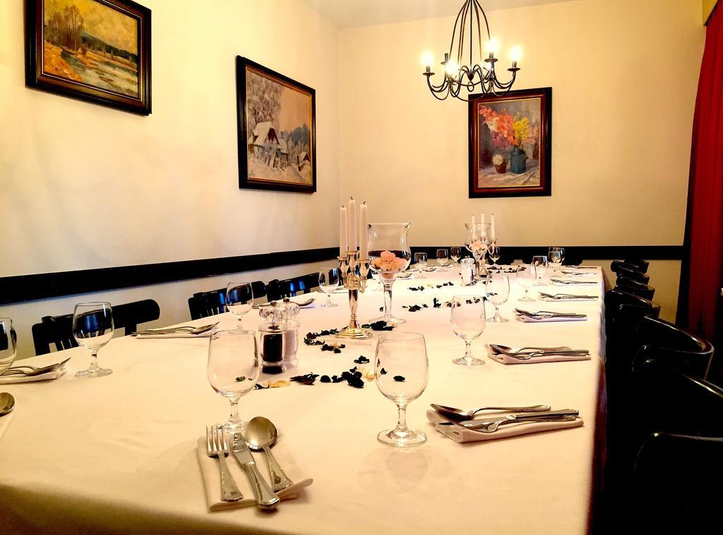 Hotel Leopold Racin Ngoại thất bức ảnh
